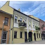 Old Town Διαμέρισμα *